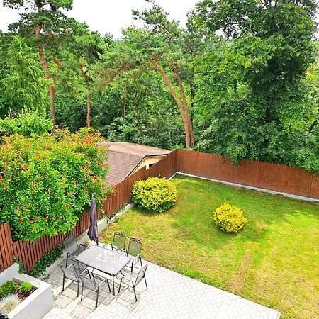 Apartmanovy Dum Se Zahradou V Klidne Casti Prahy Prague