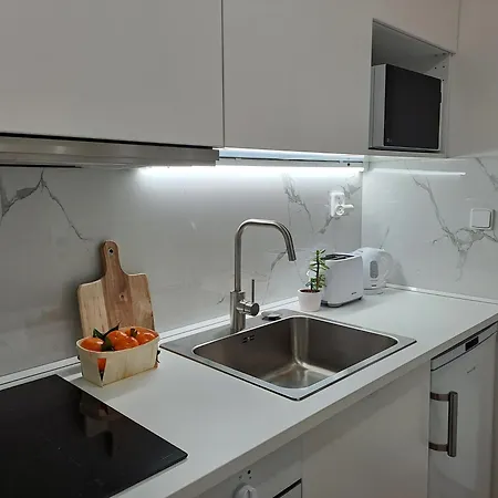 Apartmanovy Dum Se Zahradou V Klidne Casti Prahy *