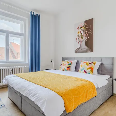 Apartment With 3 Bedroom For Family *