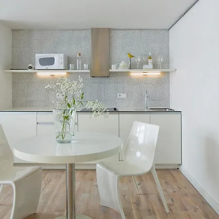 Holeckova 4* Prague