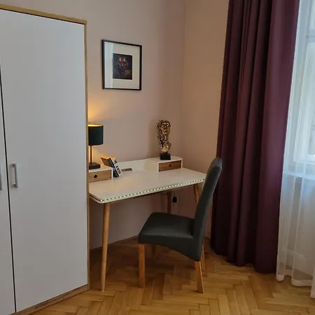 Oasis At Charles Square Apartment *