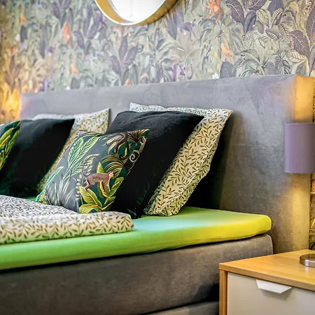 Oasis At Charles Square Apartment