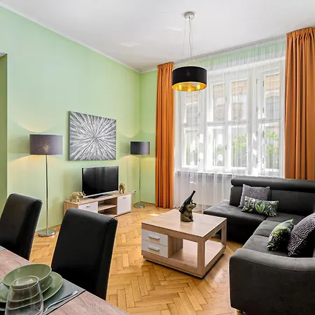 Oasis At Charles Square Apartment