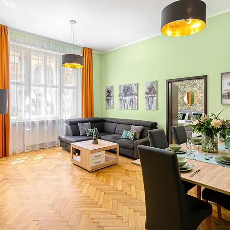 Oasis At Charles Square Apartment *