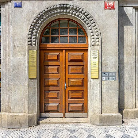 Apartment Oasis At Charles Square Prague
