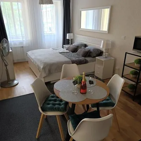 Cozy In The Of 2 * Prague