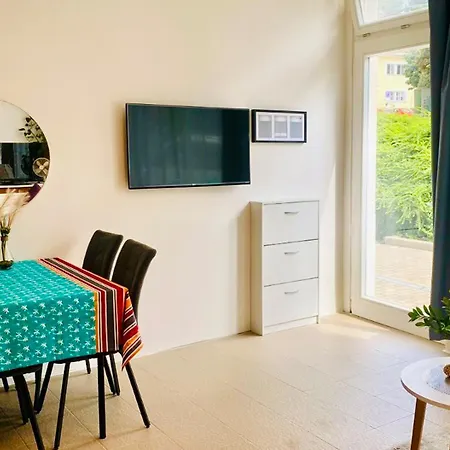 2 L Ground Floor Free Parking Apartment Prague