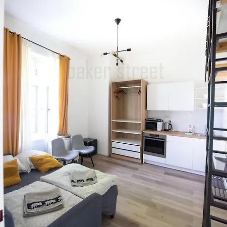 Storey Close To Metro Palmovka Апартаменты