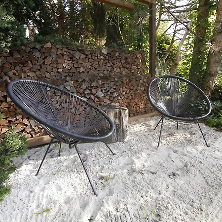 Large 120m With Garden And Cat Near Zoo Praga