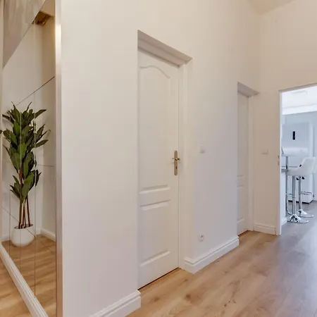 Wenceslas Square Royal Two Bedroom *