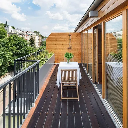 Holeckova 4* Prague