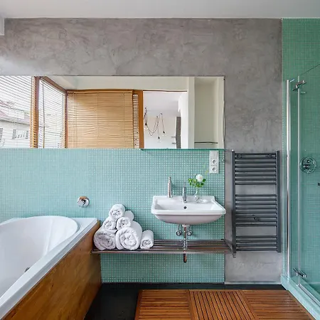 Hotel Holeckova 4*