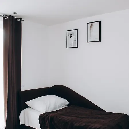 Sokolska Apartment