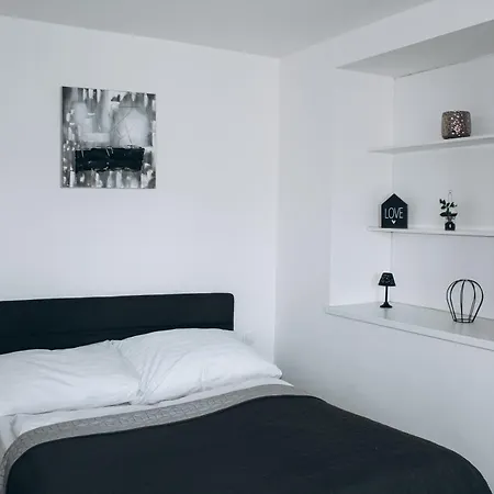 Apartment Sokolska Prague