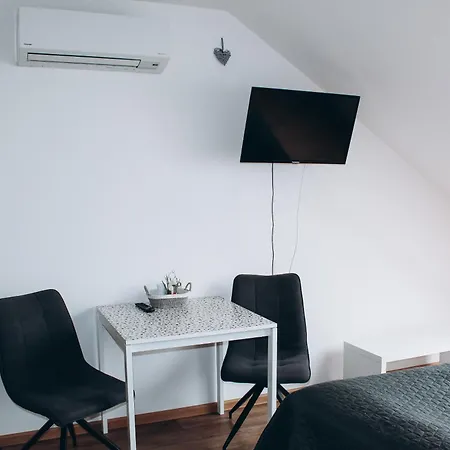 Sokolska Apartment *