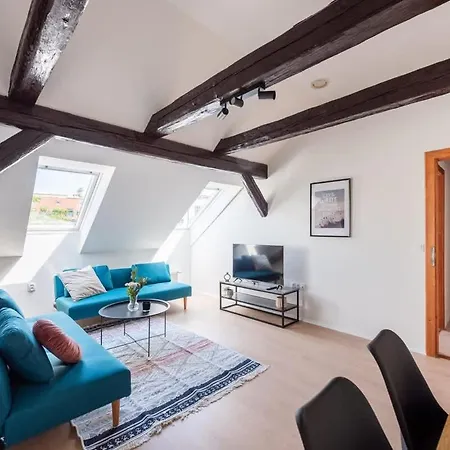 Zesty Family Friendly Elevator Access Old Town * Praha