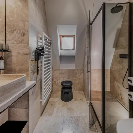 Hotel apartamentowy Mottl House By Adrez Praga