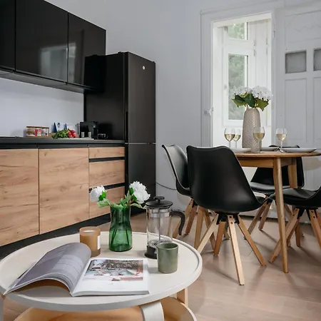 Apartment Days - Luxurious In A Quiet Area Prague