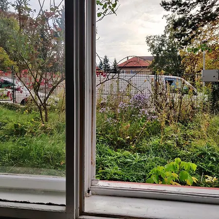 Vendégház In House With Private Parking And Garden