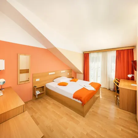 Tabor 3* Praga