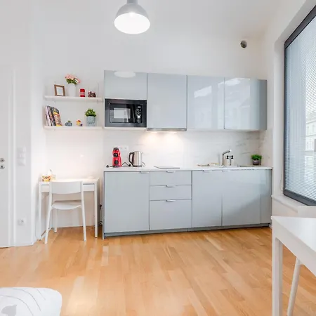New-built Golden Luxury With Balcony *