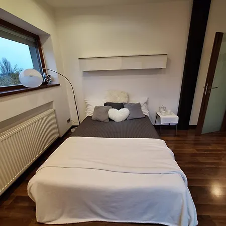 Homestay Ubytovani V Rodinnem Domku Prague