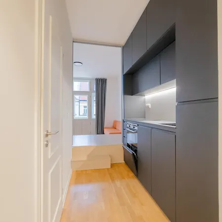 Chic Brick In Historic City By Rentez Apartment
