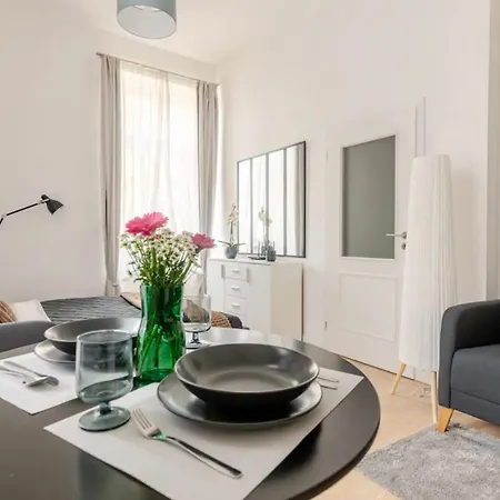 Apartment New In 1 *