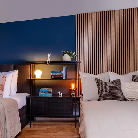 Turnkey I Charles Square Praha