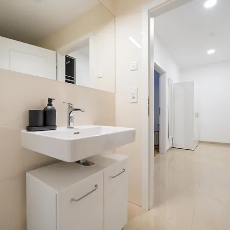 Millenium Palace By Rentez Apartamento *