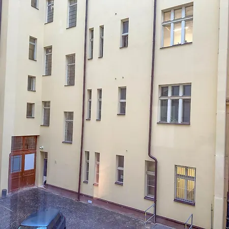 Cozy By Wenceslas Square And Main Train Station Daire