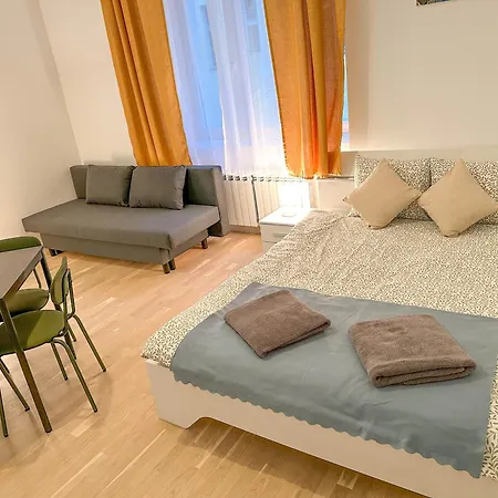 Daire Cozy By Wenceslas Square And Main Train Station