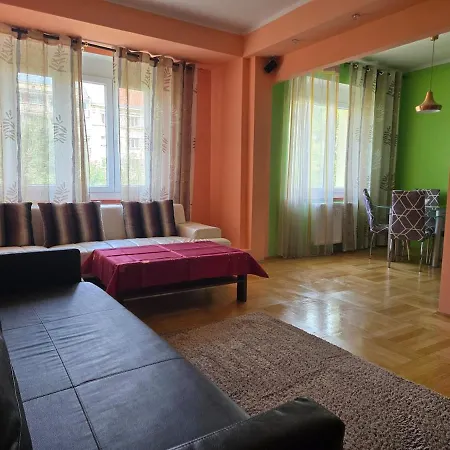 Spacious Two-room In Прага