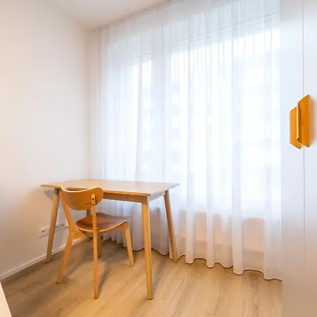 Spacious 3br - 2 Parking Spots, Full Kitchen, By Gravity Apartman *