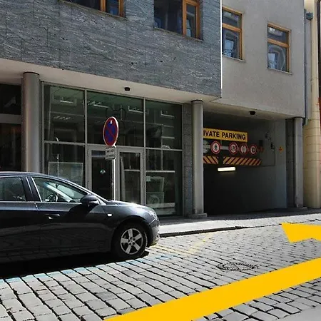Cozy By Wenceslas Square Apartman