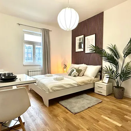 Prague Central Apartment פראג