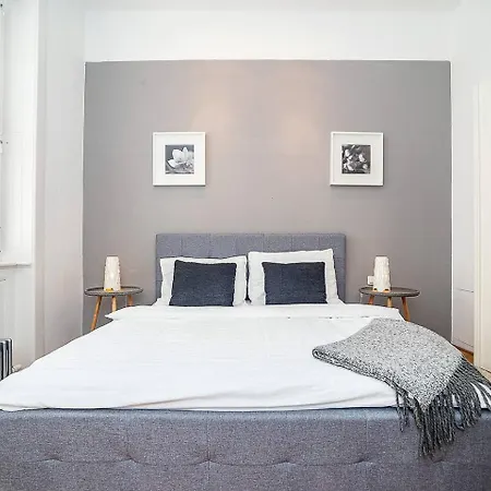 Apartment Elegant Old Town With Balcony With Free Garage *