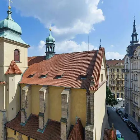 Apartment Elegant Old Town With Balcony With Free Garage