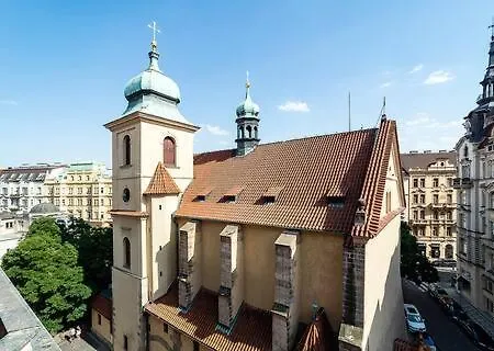 Elegant Old Town With Balcony With Free Garage