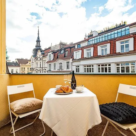 Apartment Elegant Old Town With Balcony With Free Garage *