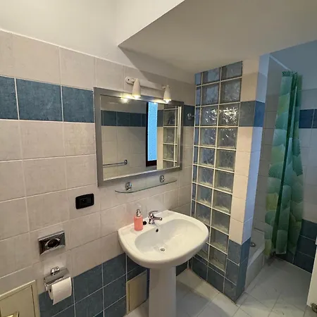 Cosy With Terrace Near Florenc Appartement Prague