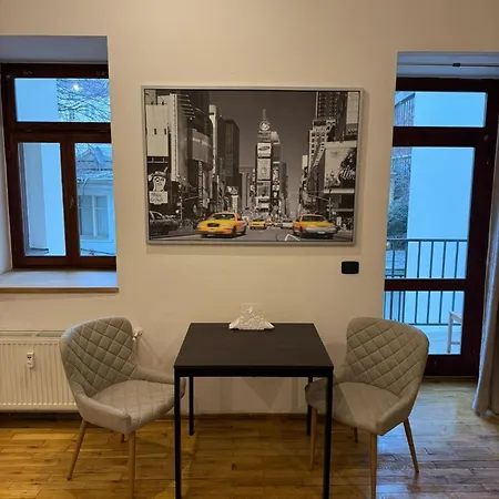 Cosy With Terrace Near Florenc Appartement Prague