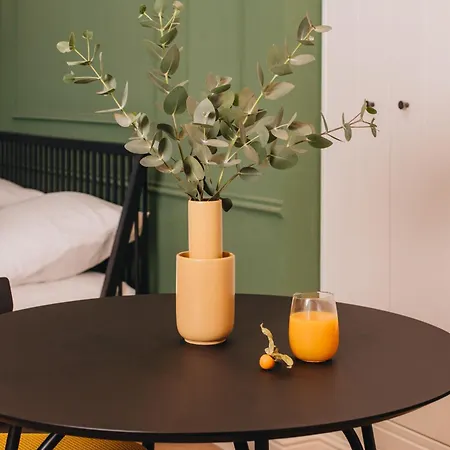 Luxury Design At Old Town Square With Air Condition *
