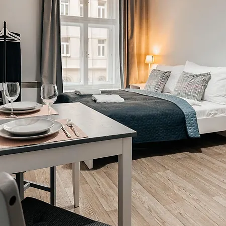 Elso Apartment