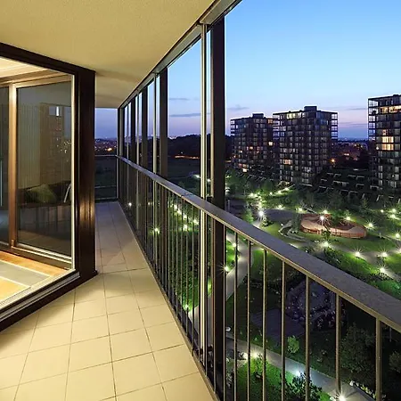Apartment Cosy And Spacious With The View To The Garden Prague