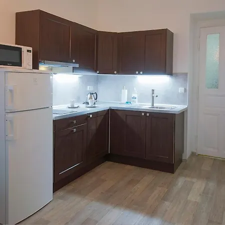 Navratilova Apartment