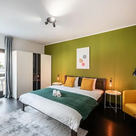Deluxe With Balcony Near Center * Prag