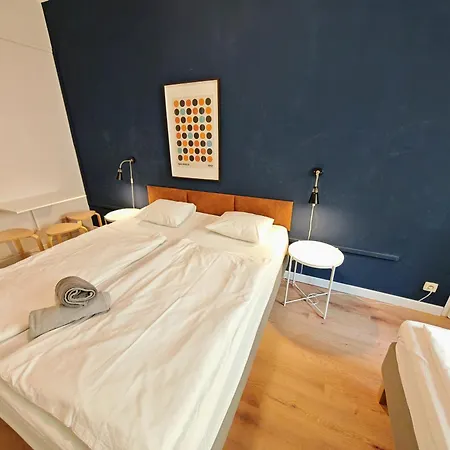 Flat In Zizkov -101- * Prague