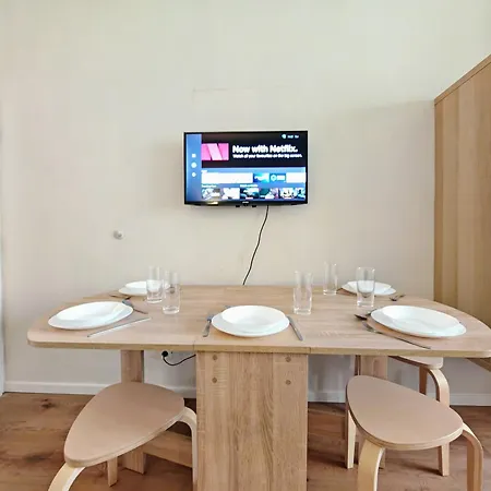 Flat In Zizkov -101- *