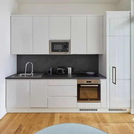 Apartment Modern & Elegant, 3 Min Of Wenceslas Square *